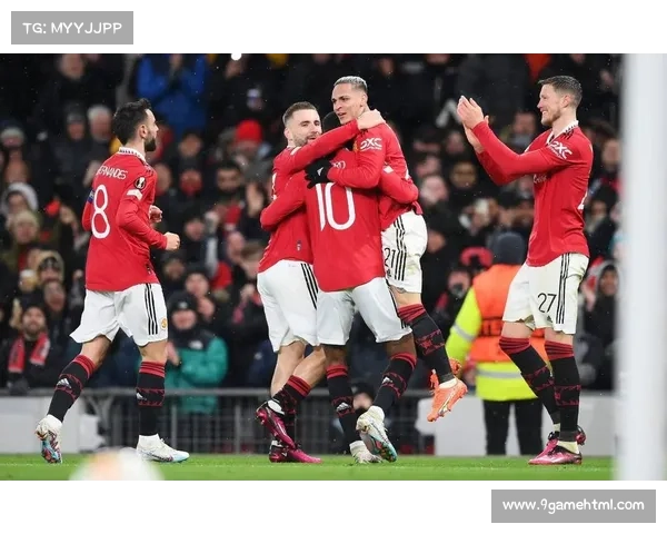 姆伯莫7500万欧加盟曼联 布伦特福德射手成红魔锋线新选择