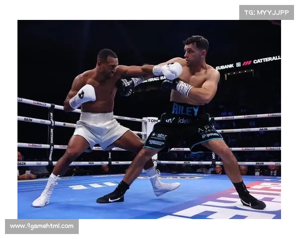 埃苏曼翻出拳台昏厥惊魂时刻，卡特罗尔争议KO后迎来苏醒