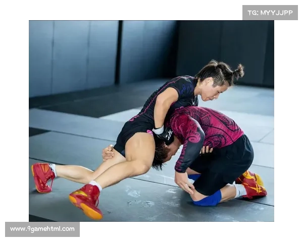 张伟丽赛后餐厅偶遇对手苏亚雷斯，两人友好交流彰显体育精神