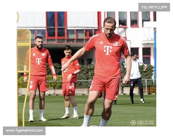 诺伊尔伤愈回归合练,拜仁迎来全员健康阵容 诺伊尔伤愈回归合练,拜仁迎来全员健康阵容
